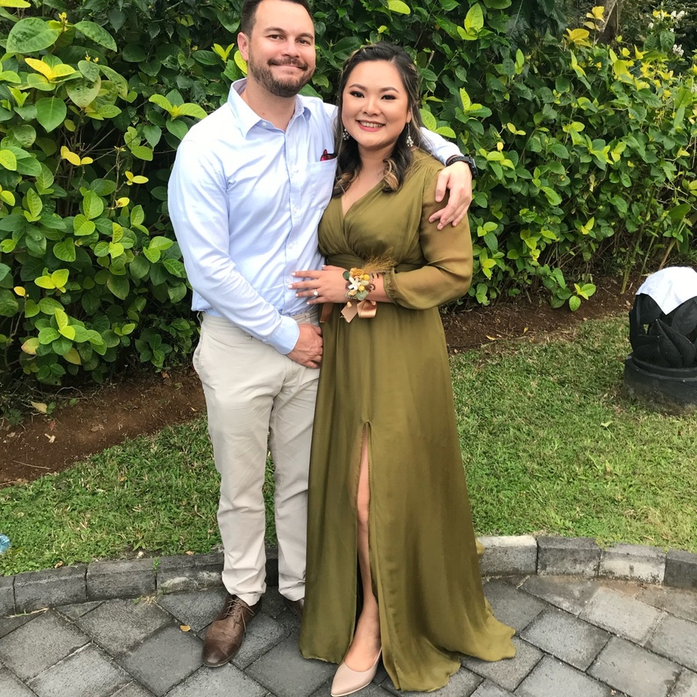 Olive Green long dress V neck - Picture 7 of 7